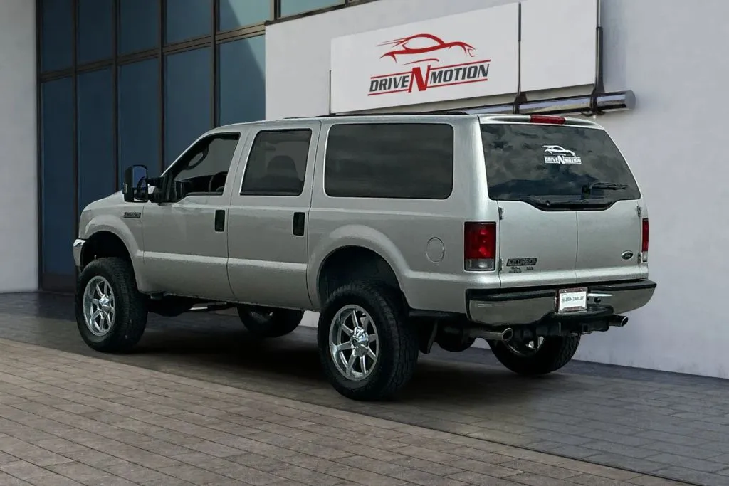More photos of 2003 Ford Excursion XLT Sport Utility 4D at Drive N-Motion Rio Rancho, NM