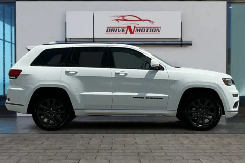 Another view of 2019 Jeep Grand Cherokee High Altitude Sport Utility 4D for sale in Rio Rancho, NM at Drive N-Motion Rio Rancho