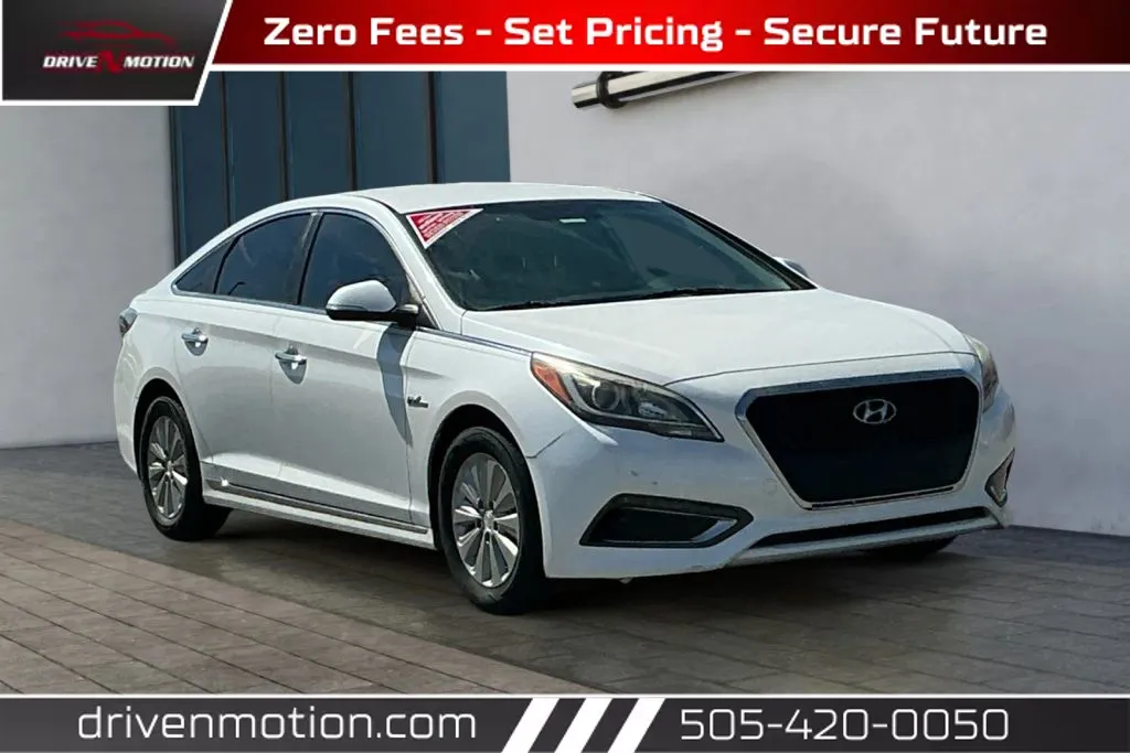 White 2016 Hyundai Sonata Hybrid SE Sedan 4D for sale in Rio Rancho, NM