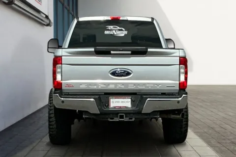 More photos of 2019 Ford F250 Super Duty Crew Cab XLT Pickup 4D 6 3/4 ft at Drive N-Motion Rio Rancho, NM