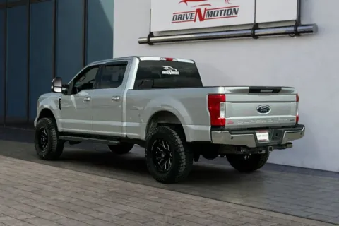 More photos of 2019 Ford F250 Super Duty Crew Cab XLT Pickup 4D 6 3/4 ft at Drive N-Motion Rio Rancho, NM