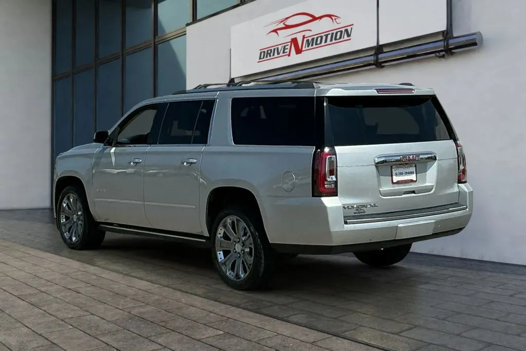 More photos of 2016 GMC Yukon XL Denali Sport Utility 4D at Drive N-Motion Rio Rancho, NM