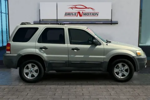 Photos of 2005 Ford Escape XLT Sport Utility 4D for sale in Rio Rancho, NM at Drive N-Motion Rio Rancho
