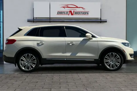 Another view of 2018 Lincoln MKX Reserve Sport Utility 4D for sale in Rio Rancho, NM at Drive N-Motion Rio Rancho