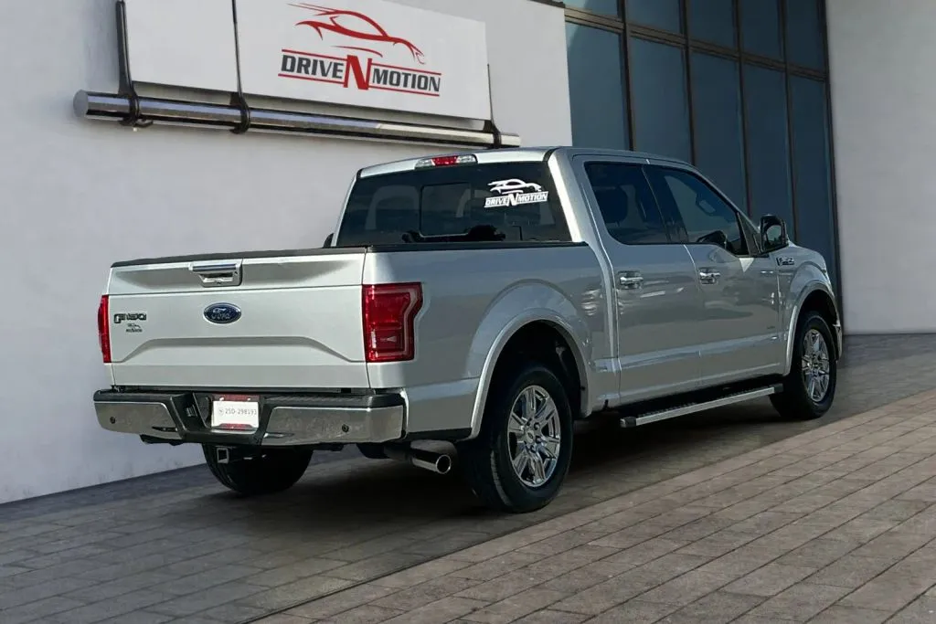 More photos of 2016 Ford F-150 SuperCrew Cab Lariat Pickup 4D 5 1/2 ft at Drive N-Motion Rio Rancho, NM