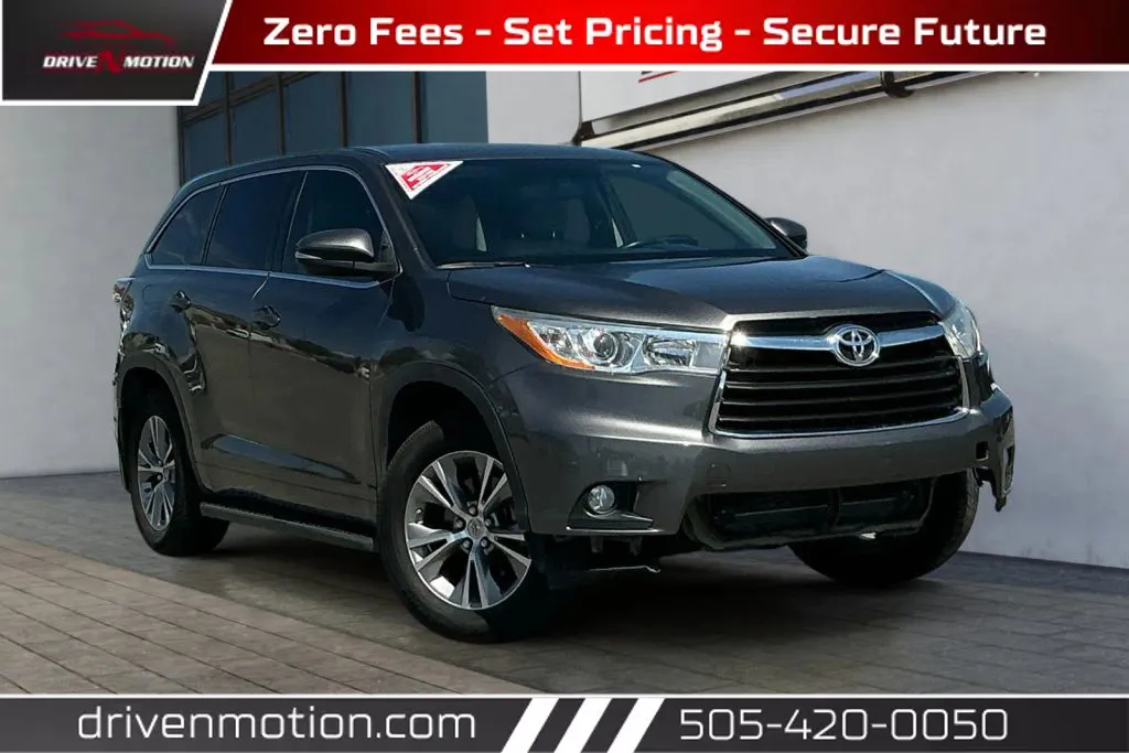 Gray 2014 Toyota Highlander LE Sport Utility 4D for sale in Rio Rancho, NM