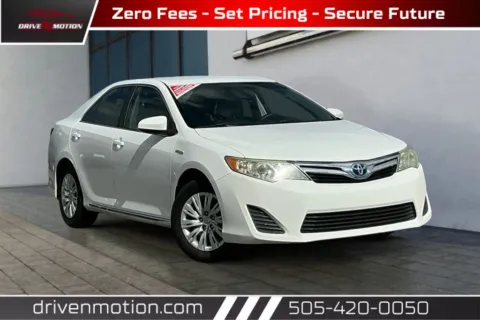 White 2014 Toyota Camry Hybrid LE Sedan 4D for sale in Rio Rancho, NM