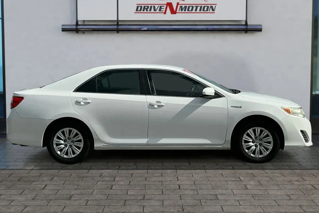 Another view of 2014 Toyota Camry Hybrid LE Sedan 4D for sale in Rio Rancho, NM at Drive N-Motion Rio Rancho