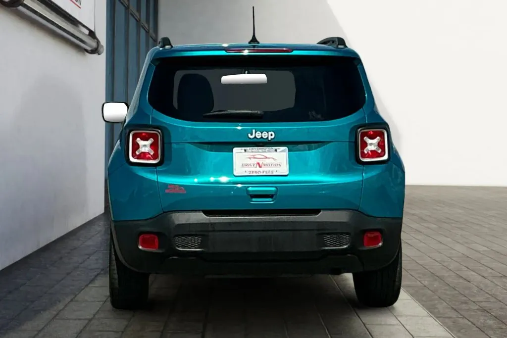 More photos of 2021 Jeep Renegade Latitude Sport Utility 4D at Drive N-Motion Rio Rancho, NM