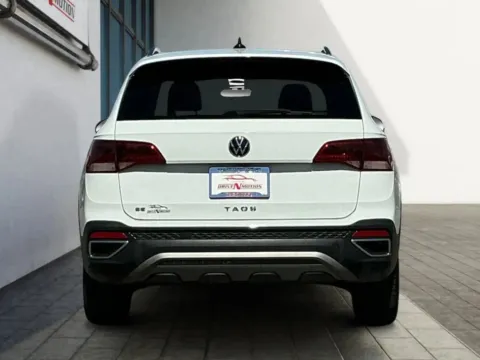 More photos of 2023 Volkswagen Taos SE Sport Utility 4D at Drive N-Motion Rio Rancho, NM