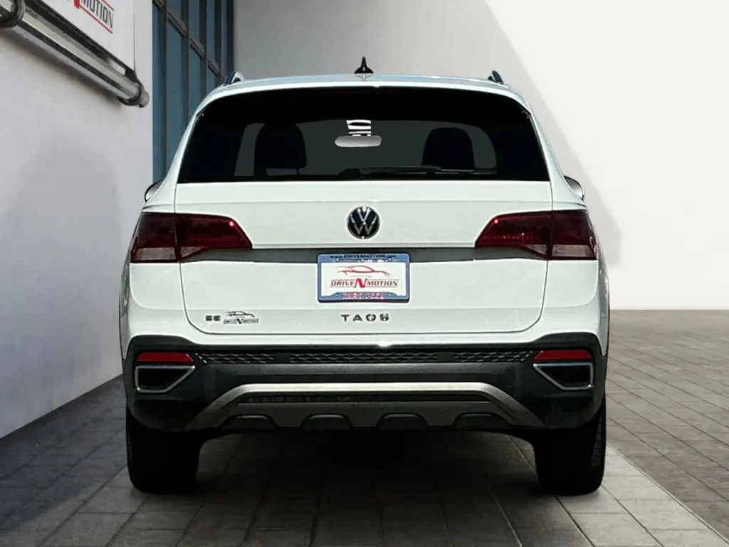 More photos of 2023 Volkswagen Taos SE Sport Utility 4D at Drive N-Motion Rio Rancho, NM