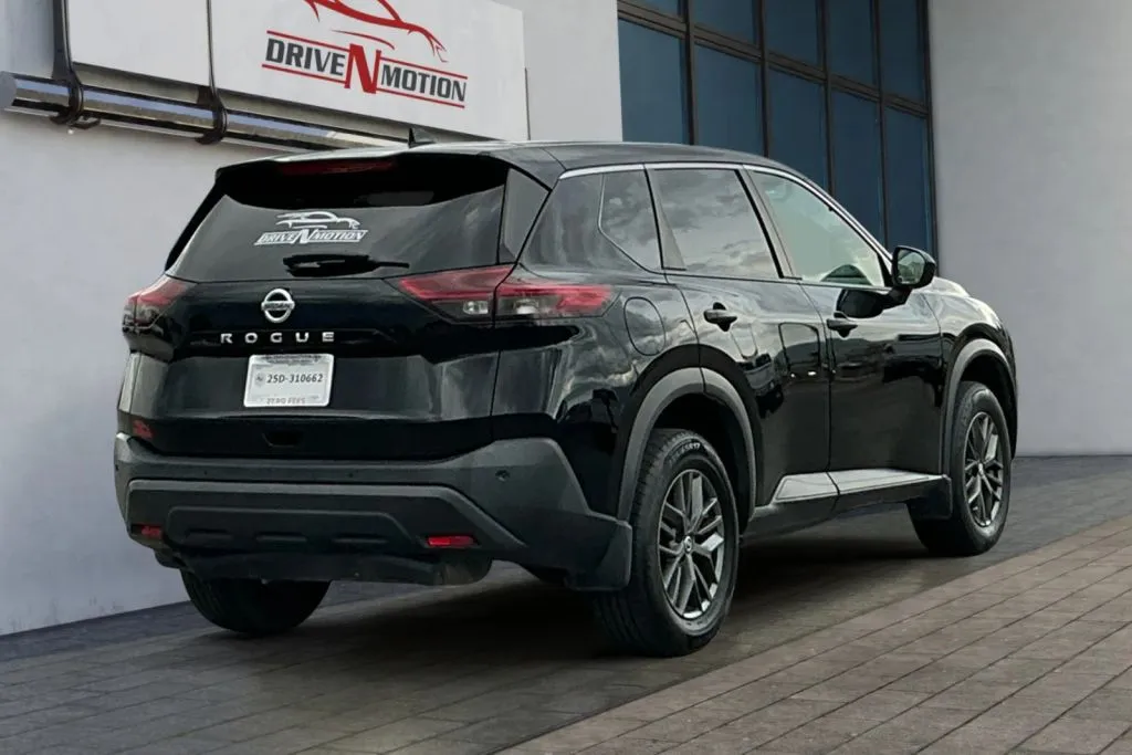 More photos of 2021 Nissan Rogue S Sport Utility 4D at Drive N-Motion Rio Rancho, NM
