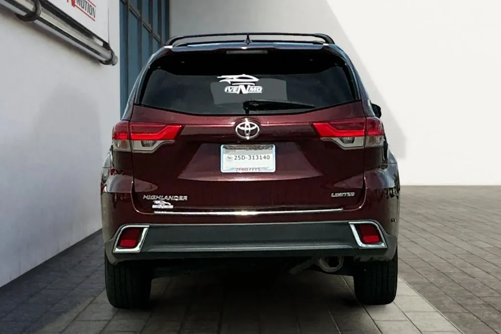 More photos of 2018 Toyota Highlander Limited Sport Utility 4D at Drive N-Motion Rio Rancho, NM