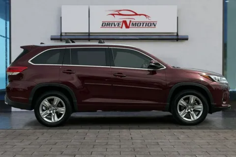 Another view of 2018 Toyota Highlander Limited Sport Utility 4D for sale in Rio Rancho, NM at Drive N-Motion Rio Rancho