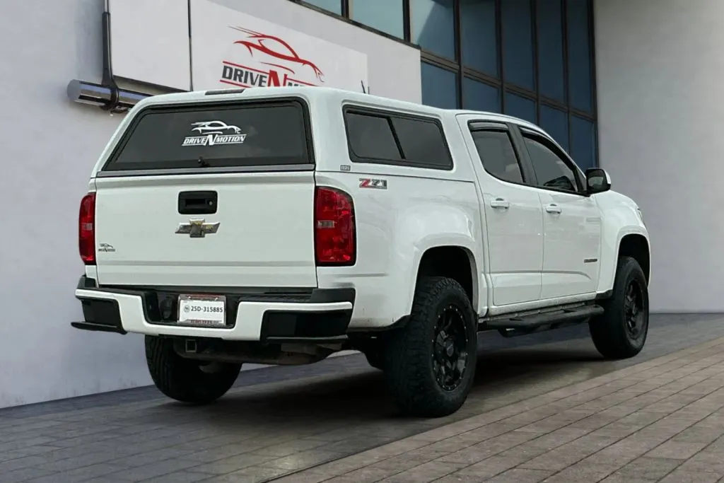 More photos of 2016 Chevrolet Colorado Crew Cab Z71 Pickup 4D 5 ft at Drive N-Motion Rio Rancho, NM