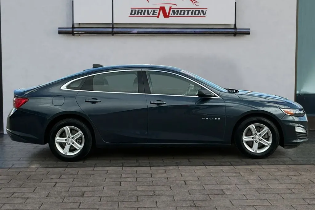 Another view of 2020 Chevrolet Malibu LS Sedan 4D for sale in Rio Rancho, NM at Drive N-Motion Rio Rancho