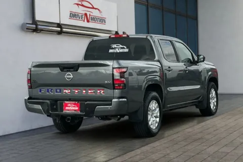 More photos of 2022 Nissan Frontier Crew Cab SV Pickup 4D 5 ft at Drive N-Motion Rio Rancho, NM