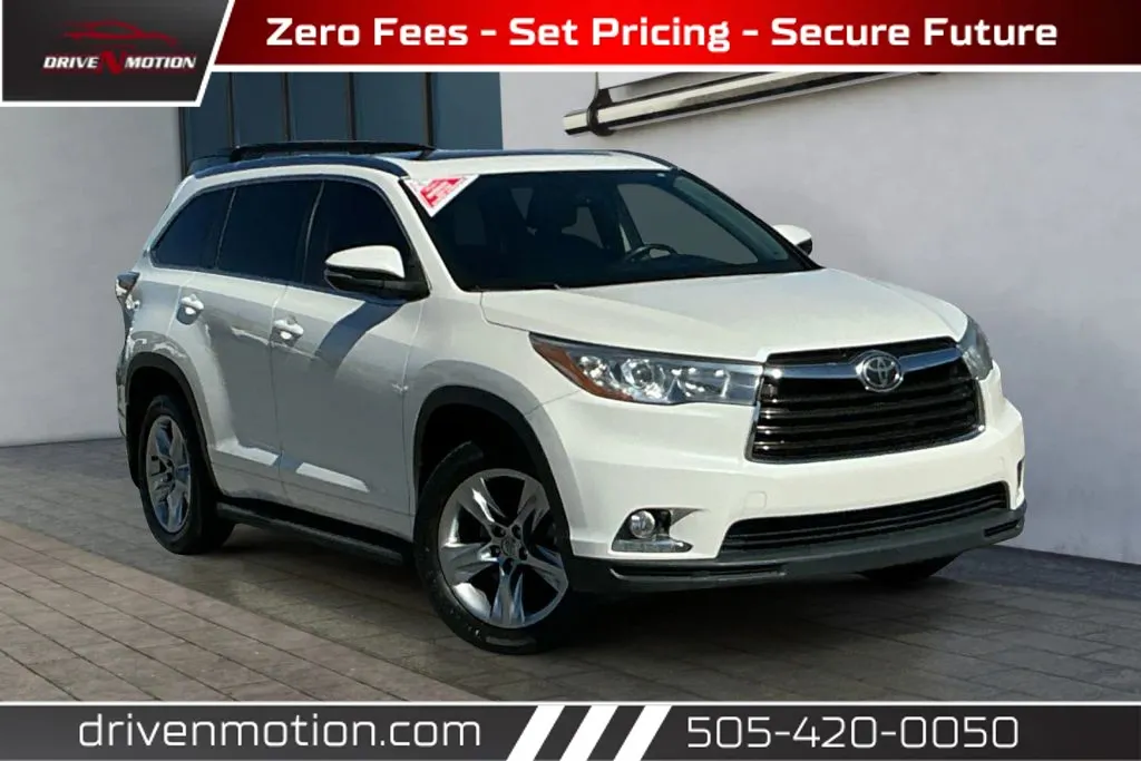 White 2015 Toyota Highlander Limited Platinum Sport Utility 4D for sale in Rio Rancho, NM