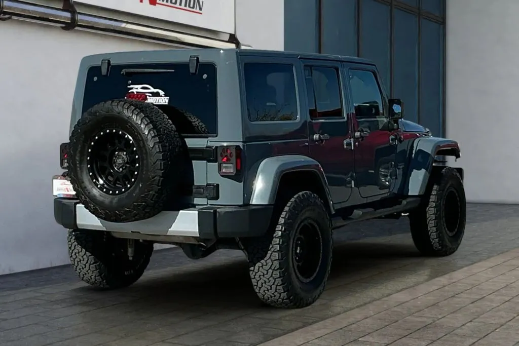 More photos of 2015 Jeep Wrangler Unlimited Sahara Sport Utility 4D at Drive N-Motion Rio Rancho, NM