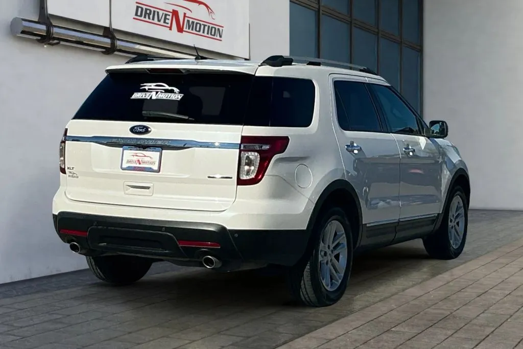 Another view of 2015 Ford Explorer XLT Sport Utility 4D for sale in Rio Rancho, NM at Drive N-Motion Rio Rancho