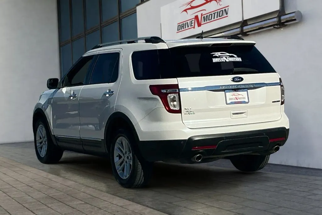 More photos of 2015 Ford Explorer XLT Sport Utility 4D at Drive N-Motion Rio Rancho, NM