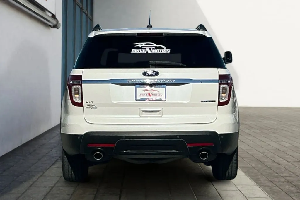 More photos of 2015 Ford Explorer XLT Sport Utility 4D at Drive N-Motion Rio Rancho, NM