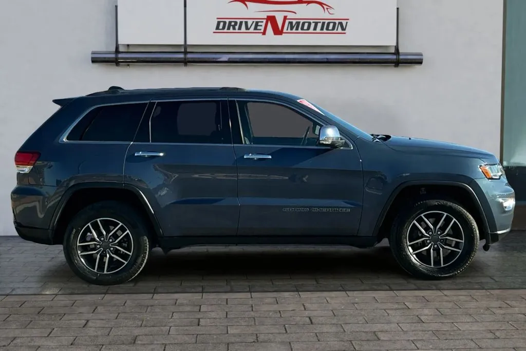 Another view of 2021 Jeep Grand Cherokee Limited Sport Utility 4D for sale in Rio Rancho, NM at Drive N-Motion Rio Rancho