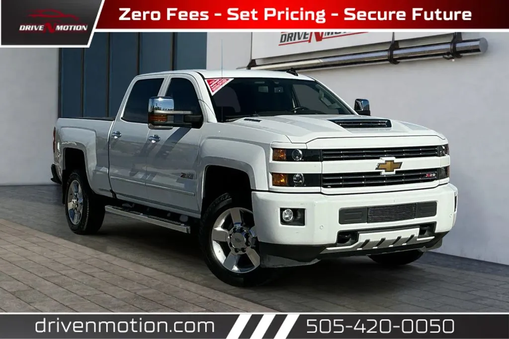 White 2018 Chevrolet Silverado 2500 HD Crew Cab LT Pickup 4D 6 1/2 ft for sale in Rio Rancho, NM