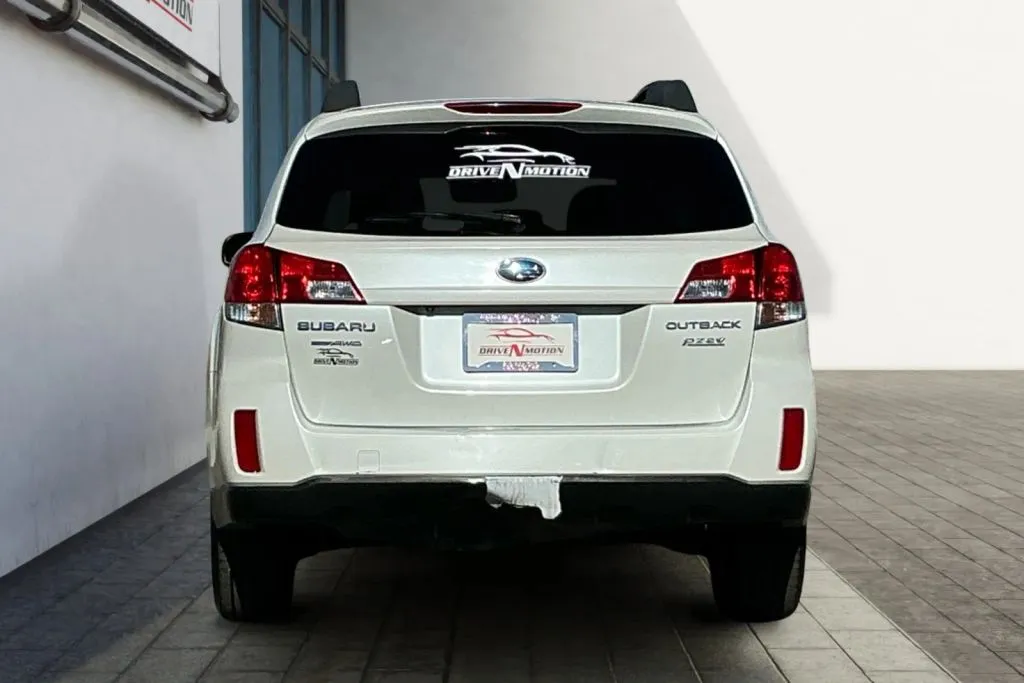 More photos of 2011 Subaru Outback 2.5i Premium Wagon 4D at Drive N-Motion Rio Rancho, NM