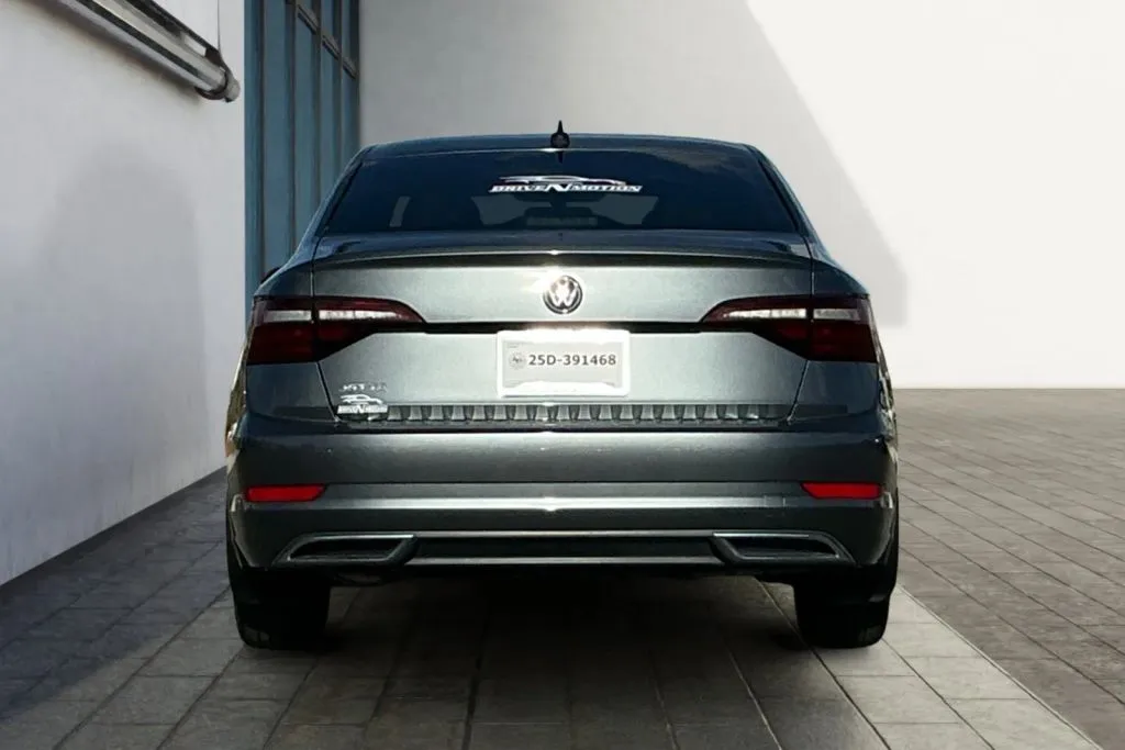 More photos of 2020 Volkswagen Jetta 1.4T R-Line Sedan 4D at Drive N-Motion Rio Rancho, NM