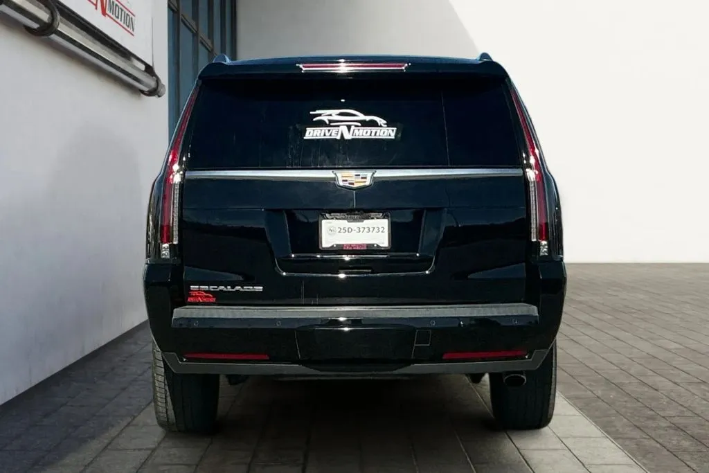 More photos of 2019 Cadillac Escalade ESV Platinum Sport Utility 4D at Drive N-Motion Rio Rancho, NM