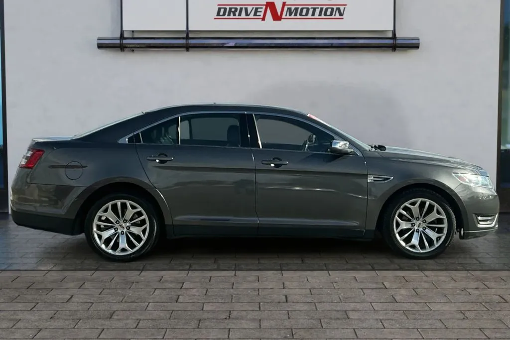 Photos of 2015 Ford Taurus Limited Sedan 4D for sale in Rio Rancho, NM at Drive N-Motion Rio Rancho