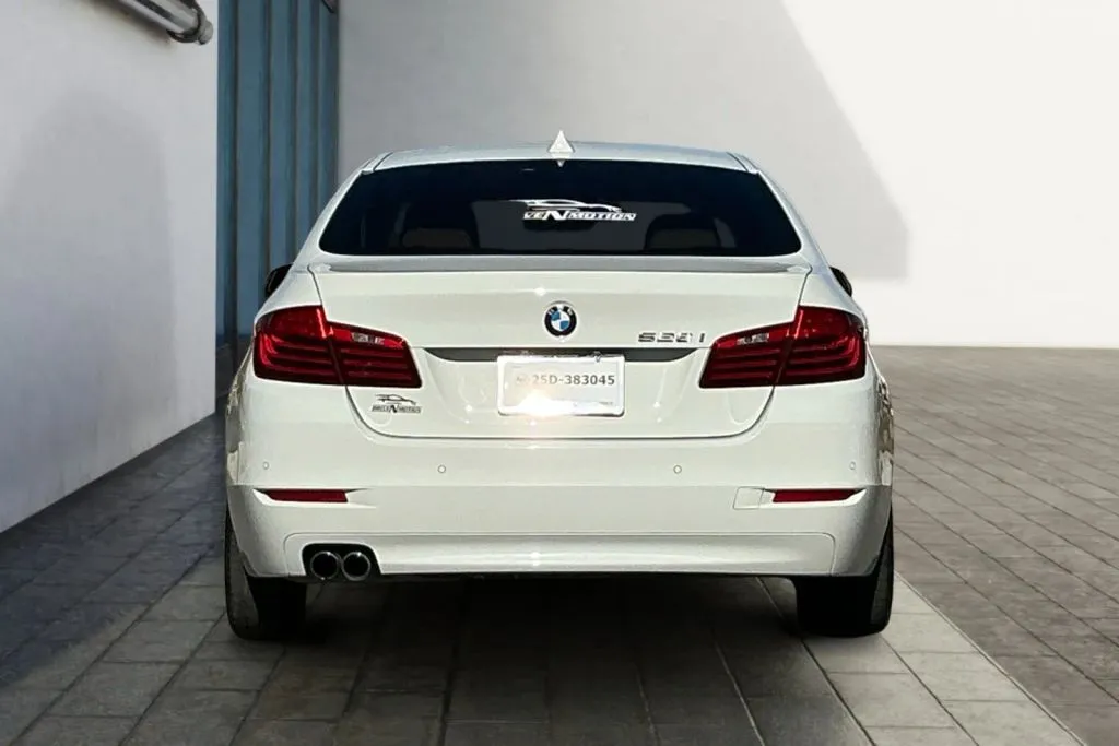 More photos of 2016 BMW 5 Series 528i Sedan 4D at Drive N-Motion Rio Rancho, NM