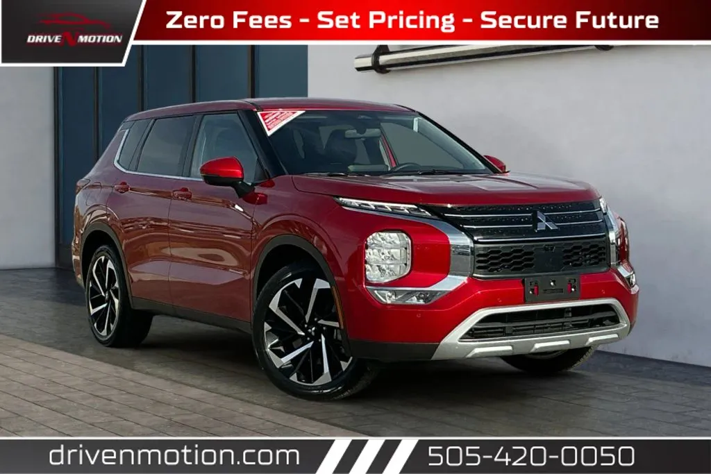Red 2024 Mitsubishi Outlander SE Sport Utility 4D for sale in Rio Rancho, NM