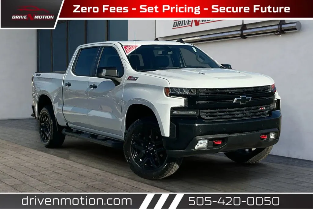 White 2021 Chevrolet Silverado 1500 Crew Cab LT Trail Boss Pickup 4D 5 3/4 ft for sale in Rio Rancho, NM