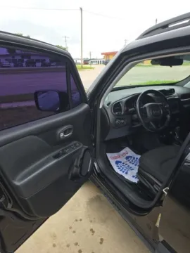 More photos of 2018 Jeep Renegade Altitude at Quality Motors Chrysler Dodge Jeep Ram, KS