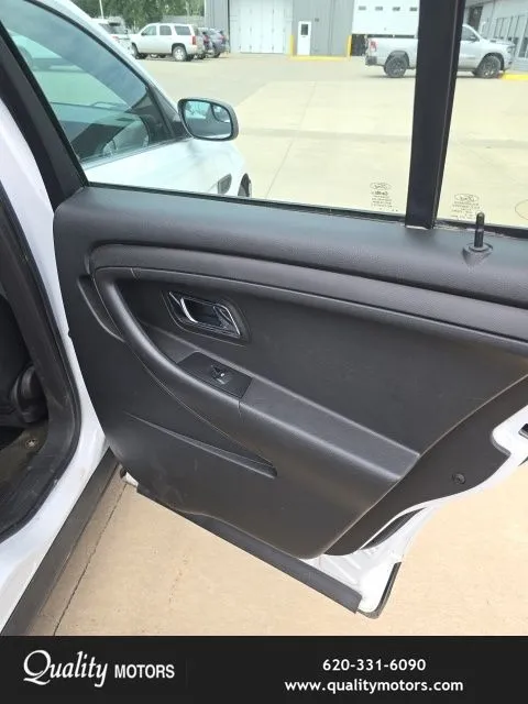 2014 Ford Taurus - Photo 22