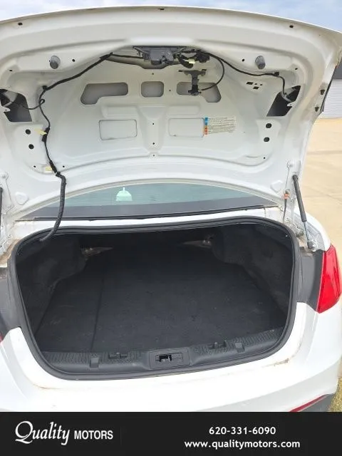 2014 Ford Taurus - Photo 20