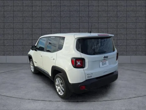 More photos of 2023 Jeep Renegade Latitude at Quality Motors Chrysler Dodge Jeep Ram, KS