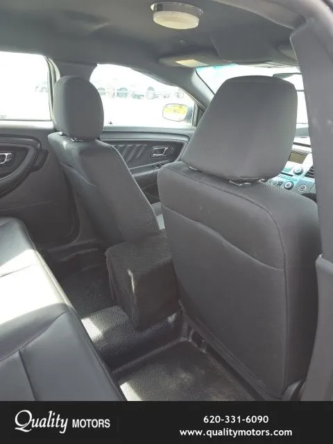 2018 Ford Taurus - Photo 25