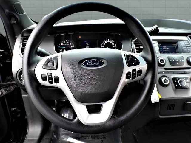 2018 Ford Taurus - Photo 9