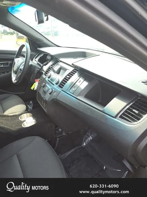 2018 Ford Taurus - Photo 29