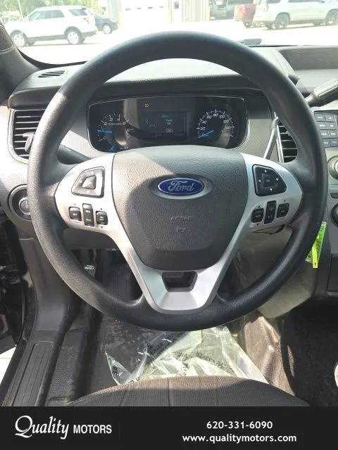 2018 Ford Taurus - Photo 13