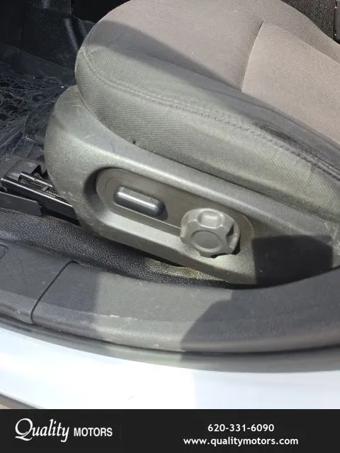 2018 Ford Taurus - Photo 12