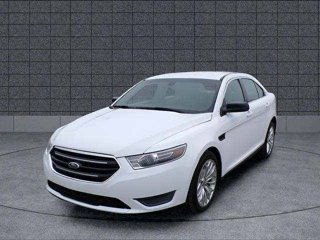 2018 Ford Taurus's photo