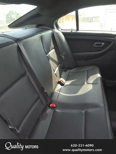 2018 Ford Taurus - Photo 27
