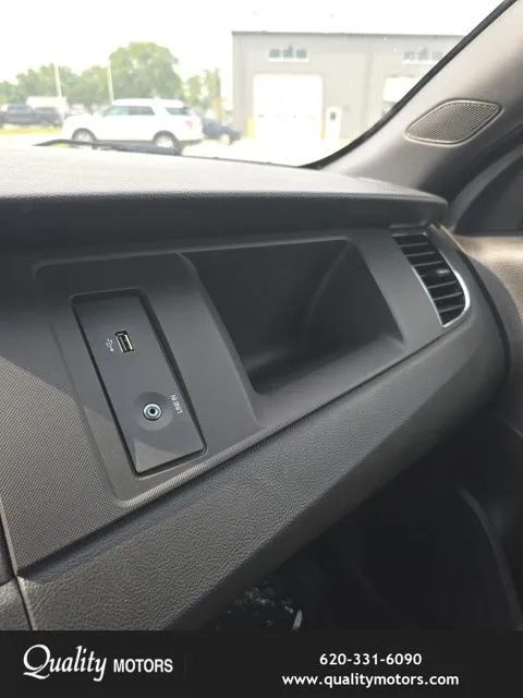 2018 Ford Taurus - Photo 19