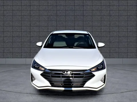 Photos of 2020 Hyundai Elantra SE for sale in Independence, KS at Quality Motors Chrysler Dodge Jeep Ram