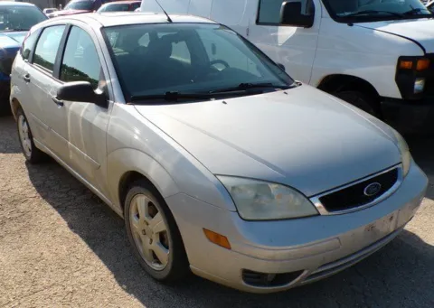 More photos of 2005 Ford Focus ZX5 at Quality Motors Chrysler Dodge Jeep Ram, KS
