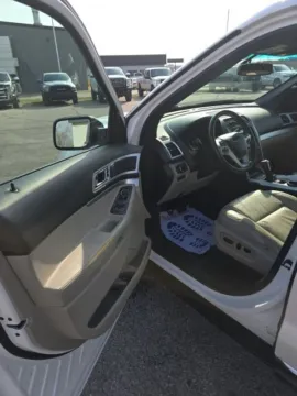 More photos of 2015 Ford Explorer XLT at Quality Motors Chrysler Dodge Jeep Ram, KS